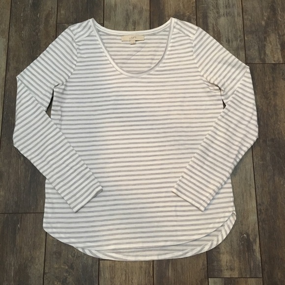 LOFT shirt tail hem long sleeve T medium - Picture 2 of 4